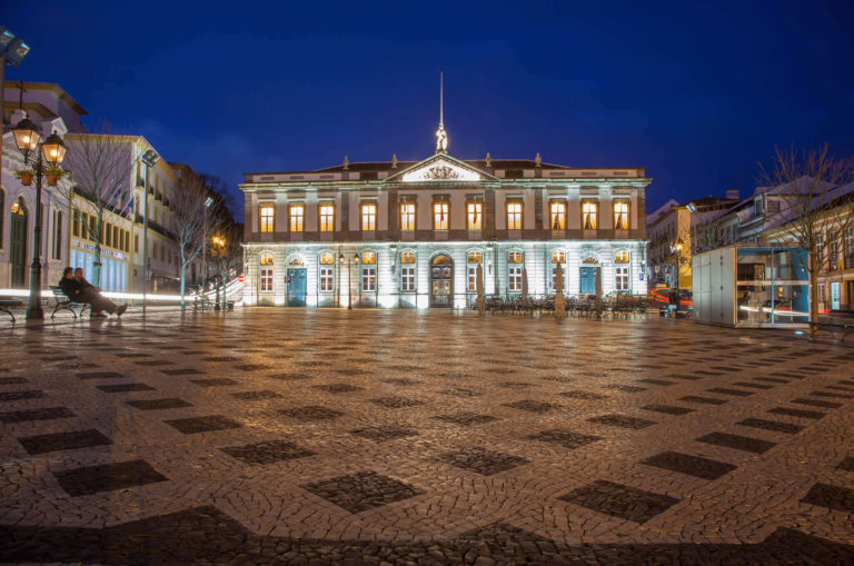 The Angra City Hall  was the first in Portugal to be elected under the new liberal and constitutional ideals. The current building, inspired by the old Porto City Hall, serves as a symbol of democracy and freedom.